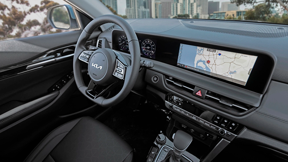 Фото Просторный салон kia Seltos