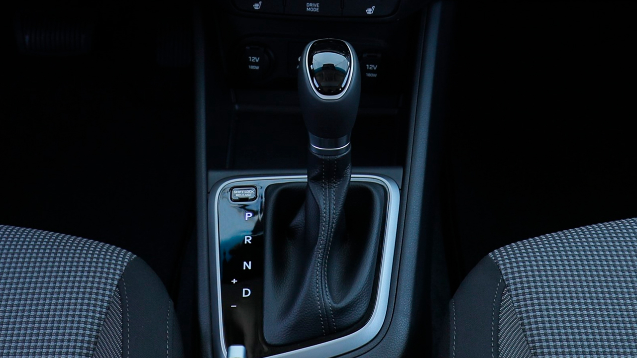 Фото Универсальность hyundai Accent