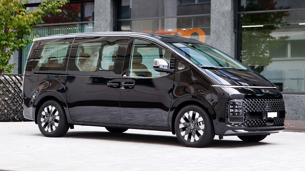 Фото Комфорт и роскошь для бизнеса и семьи hyundai Staria