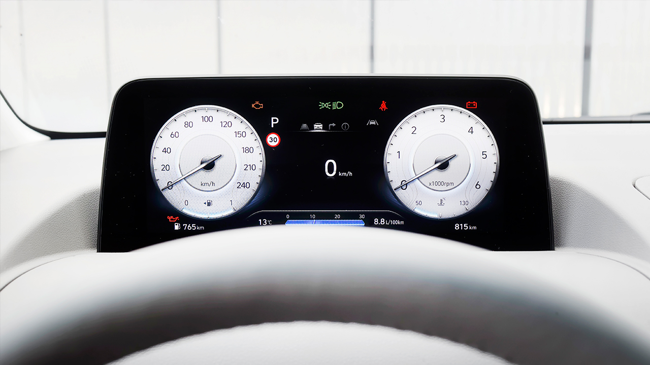 Фото Приборная панель hyundai Staria