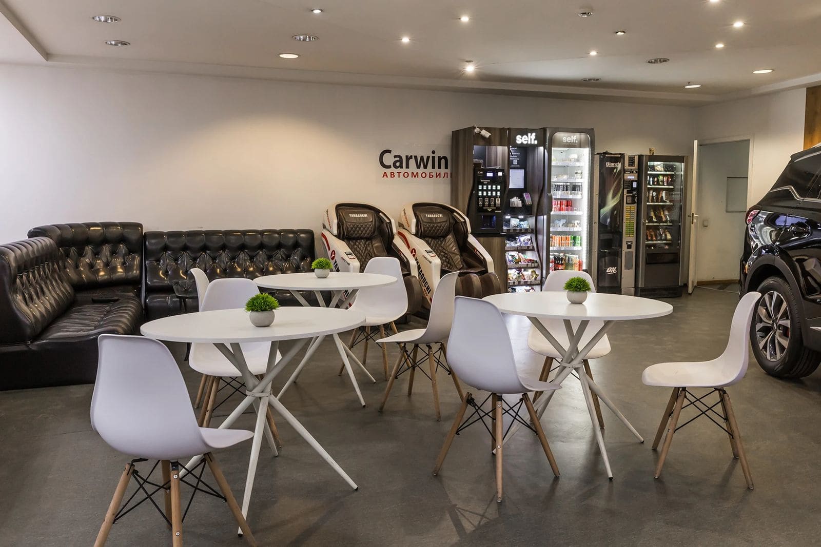 Фото автосалона АвтоЛидер 4